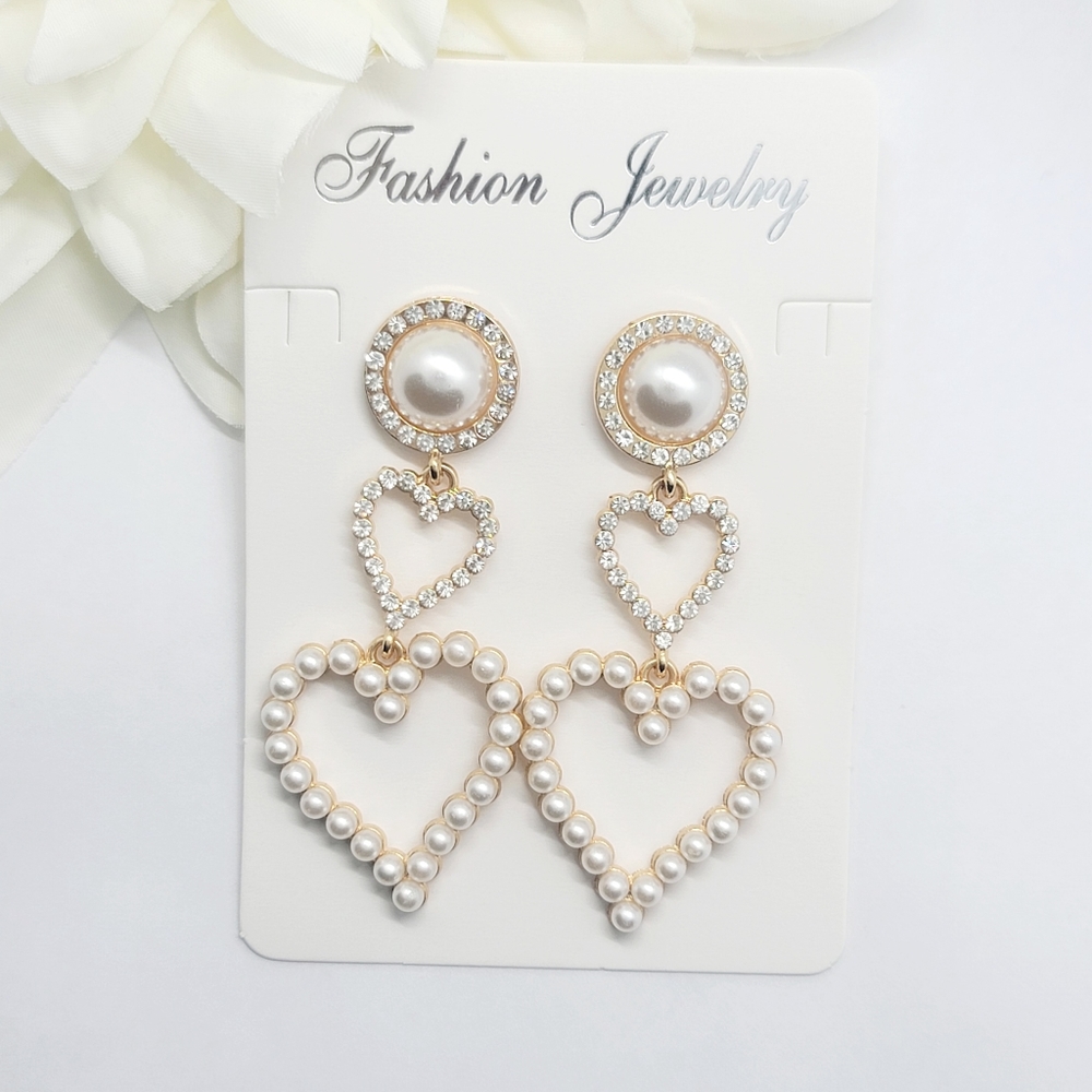 Gold pearl 2 heart dangle earrings
